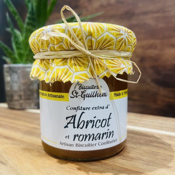 Image d'un pot de confiture abricot romarin